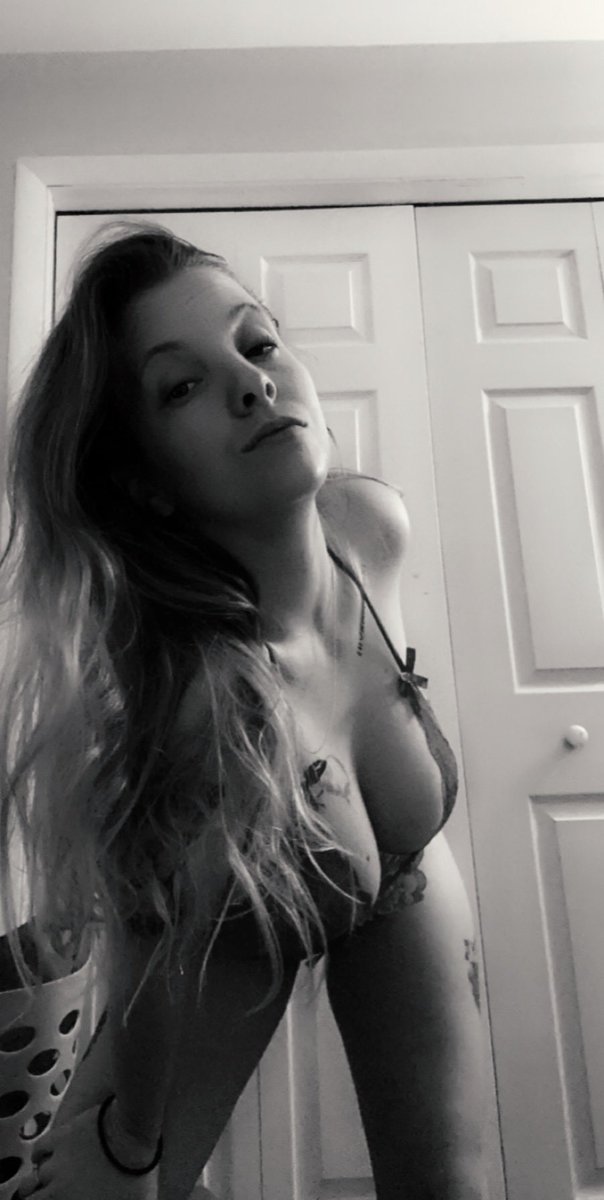AngelMy68922018's tweet photo. Y’all come check out what’s going down https://t.co/9BHtzuhdfz 🤫💦🥰 https://t.co/LPaooHVlfW