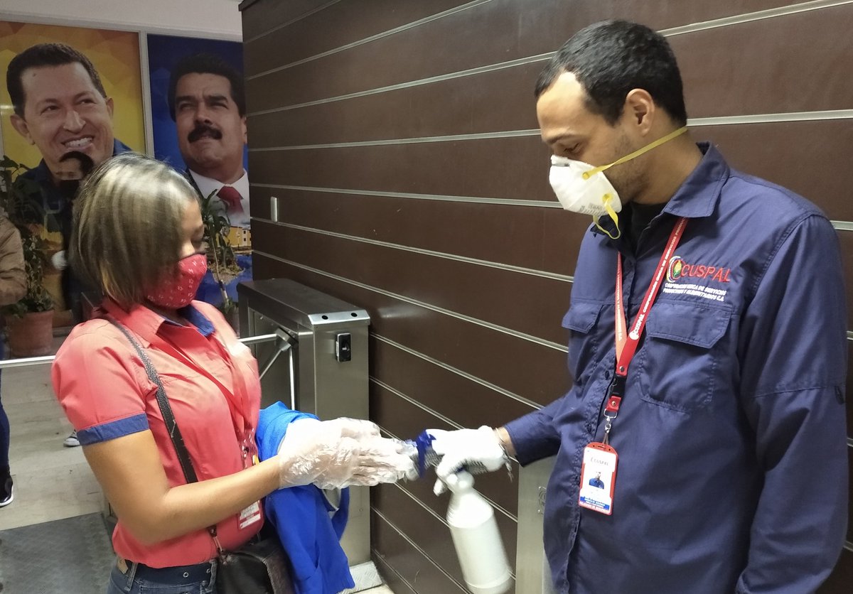 MinppalViceSSA's tweet photo. #14Jul ll Para evitar la propagación y el contagio del COVID-19, debemos seguir las medidas de higienes y seguridad. ¡Protégete a tí y a los demás! la prevención comienza con la conciencia, se responsable.
#Venezuela contra el #CoronaVirus
#PrevenciónEsVida 
Nosotros Venceremos.! https://t.co/k35BZLcu1q