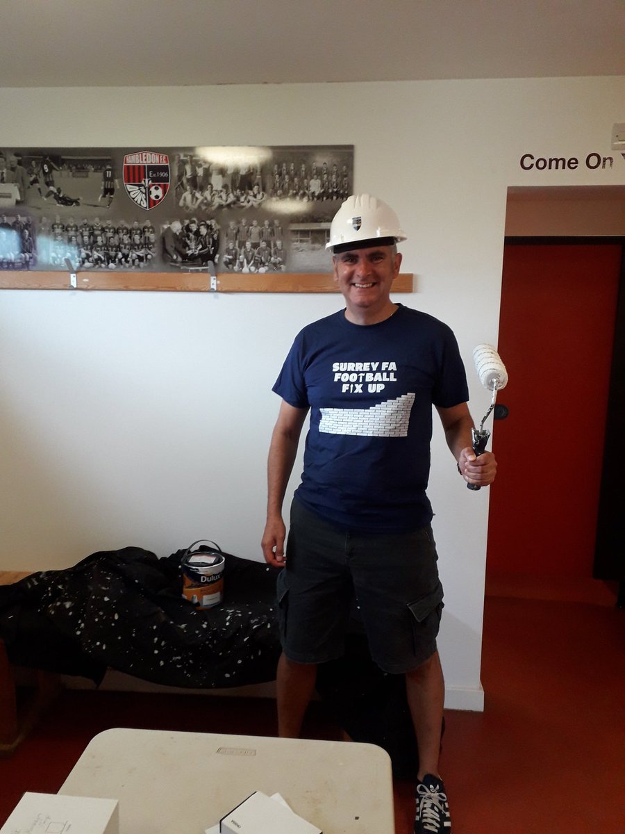 HambledonFC's tweet image. Some photos from our @surreyfa Fix-up DIY Community day. Both changing rooms repainted. Baby changing table up and picnic tables tighten and varnished 🖌

#thisissurreyfootball #footballfixup