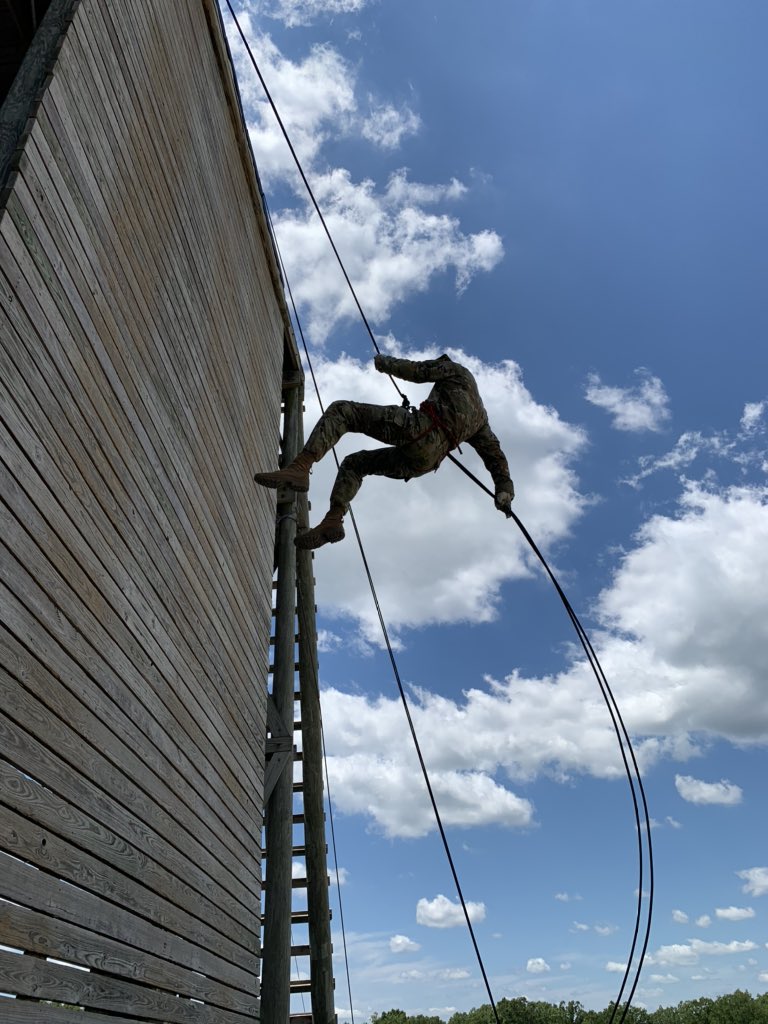 B158BlackKnight's tweet image. Time to conquer your fear! #BasicCombatTraining #FortLeonardWood