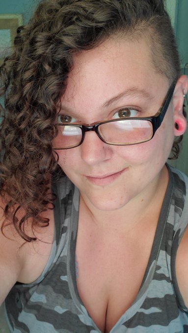 Good morning! $end just because it is my birthday month. https://t.co/WXdaZqBlFd