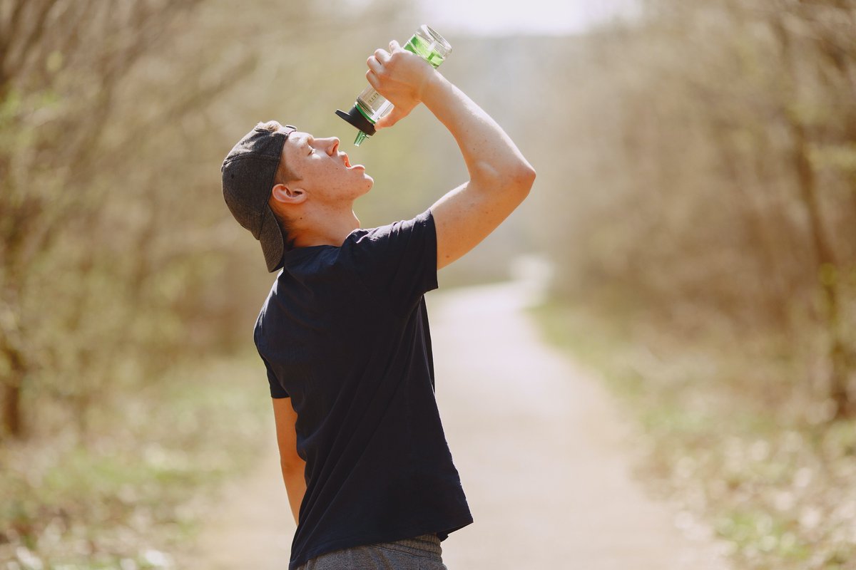 OrthoExpressAL's tweet photo. It’s very important to drink plenty of liquids before, during, and after #exercise to keep muscles working and to avoid fatigue. Thirst alone is not enough to determine how much liquid to consume! #hydration #orthopedics https://t.co/cXI5CAzsQj