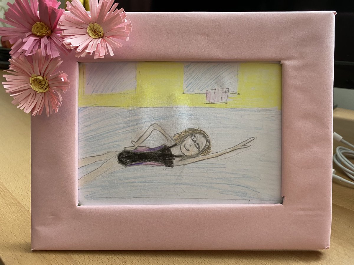 SallieJTSH's tweet image. Summer-Hart made a frame for her favourite memory of school this year. Swimming lessons 🏊‍♀️ she measured lines and angles and made paper flowers. @CourtwoodSchool #Thelearningproject
