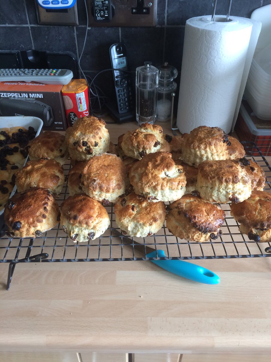 lisacop65287595's tweet photo. I asked my children what they wanted to finish the year. They said a party and some of my homemade scones. #keyworkerkids #yourwishismycommand #proudteacher @DevonshireJun  @AdinaCotelea https://t.co/HDd8ay4jyW