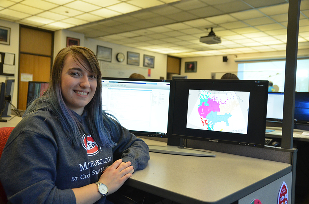 stcloudstate's tweet photo. Meteorology and hydrology students are preparing for a field adapting to new technologies expanding possibilities in weather and river forecasts. Read all about it in the cover story of the latest issue of St. Cloud State Magazine. #BHuskiesPROUD
https://t.co/7lWRptzgzm https://t.co/zUu1QQudX5