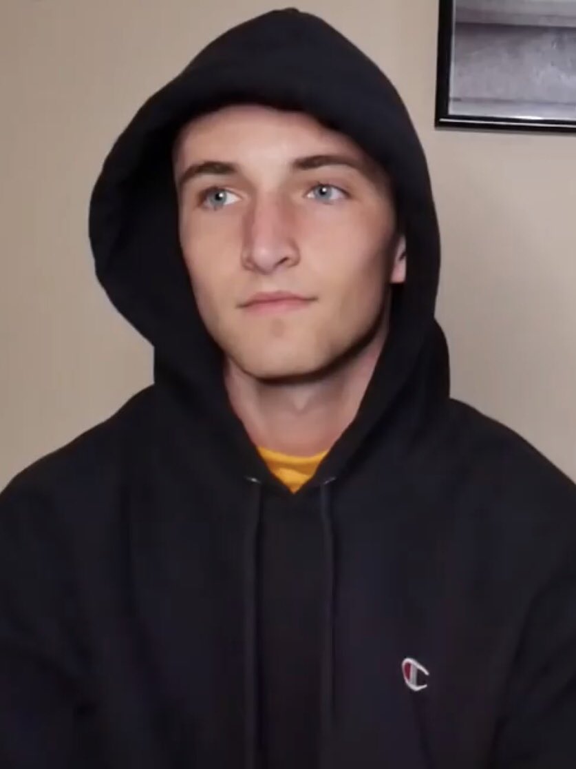 anthonypotero's tweet photo. me                                 me
before                           after
watching                       watching
Anthpo’s                       Anthpo’s
videos                           videos https://t.co/hR4BnF6bnl