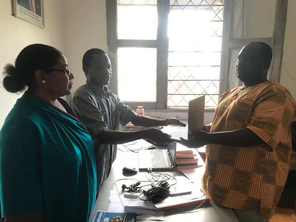 mhehwa's tweet photo. Kazi yetu ya kugawa laptops kwenye shule zetu za mradi iliishia shule ya sekondari ya Nyerere memorial. Tunawashukuru wakuu wa shule wote na walimu wa elimu maalumu kwa kuhudhuria mafunzo mafupi. Makubwa yanakuja na maana ya elimu jumuishi itaonekana. https://t.co/QPIFdgkXgl