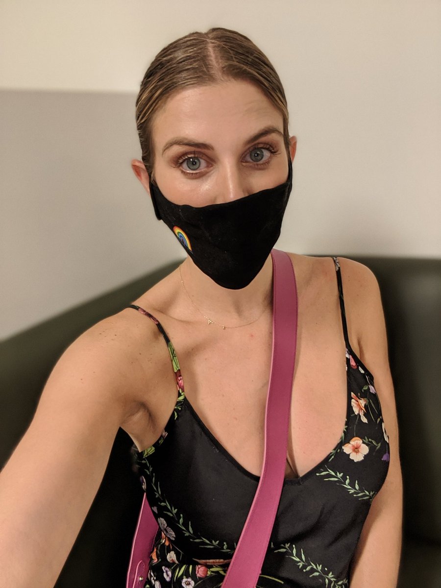 ashleyljames's tweet photo. My second favourite benefit of wearing a facemask out and about (the first being potentially saving lives), is that not a single man can tell you 'SMILE' as you walk past them.  😷👍🏻 https://t.co/qj9HXUB4Wj