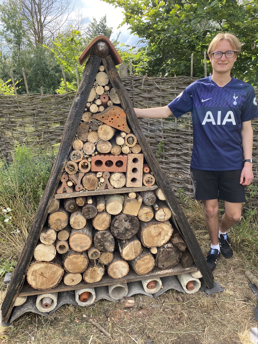 phil_torr's tweet photo. New bug hotel at #peacocksngsgarden #wildlifegarden #beefriendly https://t.co/yM8qW98LbC