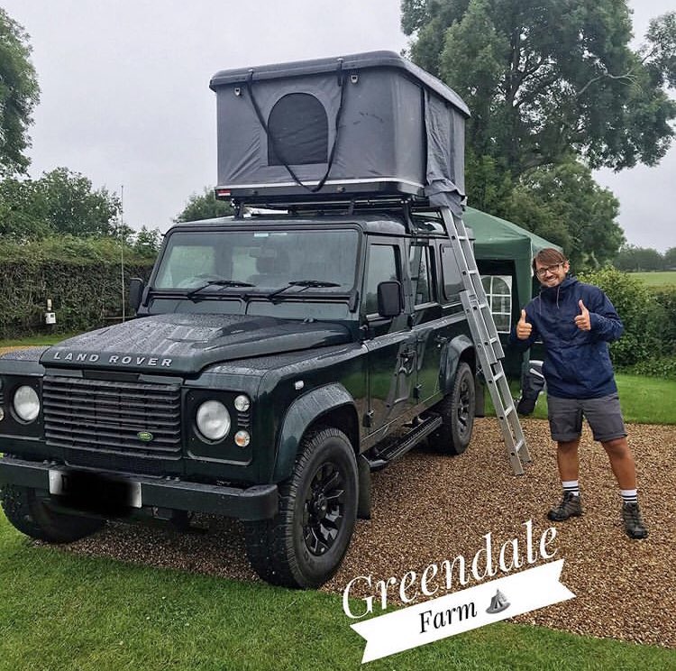 How cool is this! I should have taken a picture of the view......they can enjoy their morning cuppa overlooking the sheep fields in the morning!☕️🏕🐑 
.
We have a camper hire family business &amp; it got us excited as @dinky_dubs’ tent box is arriving next week! ⛺️😁 #defender