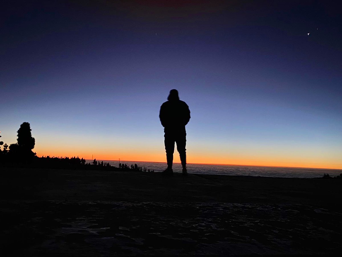 gpkevin11's tweet photo. Amanecer, frío y buena compañía 🧡✨ https://t.co/W5c0VsO1u5