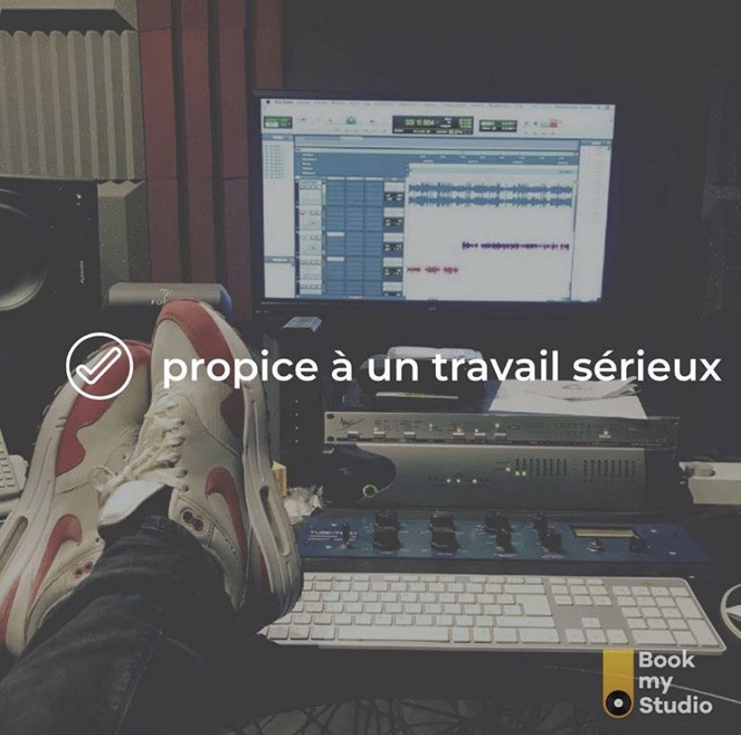 Bookmystudio's tweet photo. Notre studio de la semaine s’appelle Le Phénoménal (@studio_phenomenal on IG). Du matos &amp; une équipe de qualité! Réserve ta séance sur https://t.co/wl6JQxy7uq https://t.co/J1rYXzbiDw