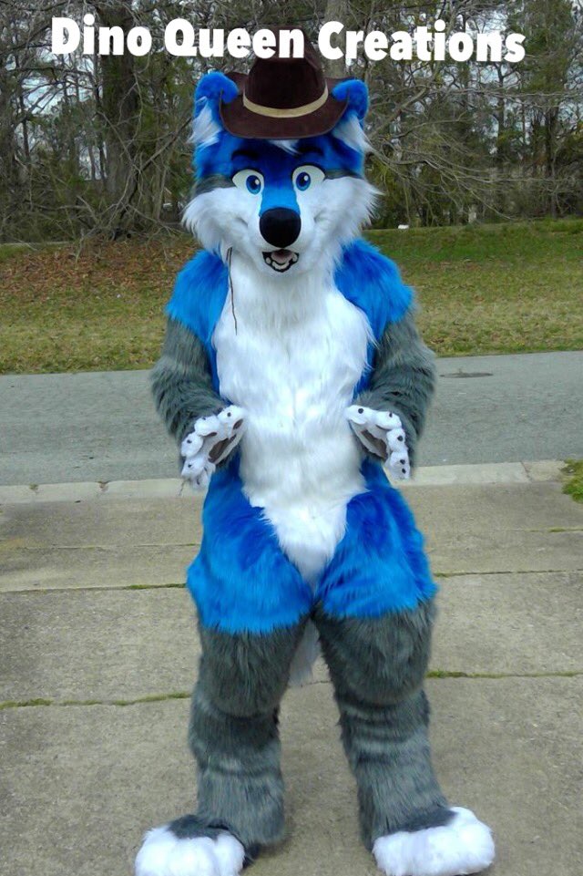 WAHfursuits's tweet photo. As i continue to build up my gallery on this platform, i am going to share my past work!
This is a cowboy wolf made in 2016
Featuring: 
- digi-padding
- fitted hat
- sockpaws
#fursuit #fursuitcommission  #fursuitmaker #fursuitbuilder https://t.co/DgQTUxHBHo