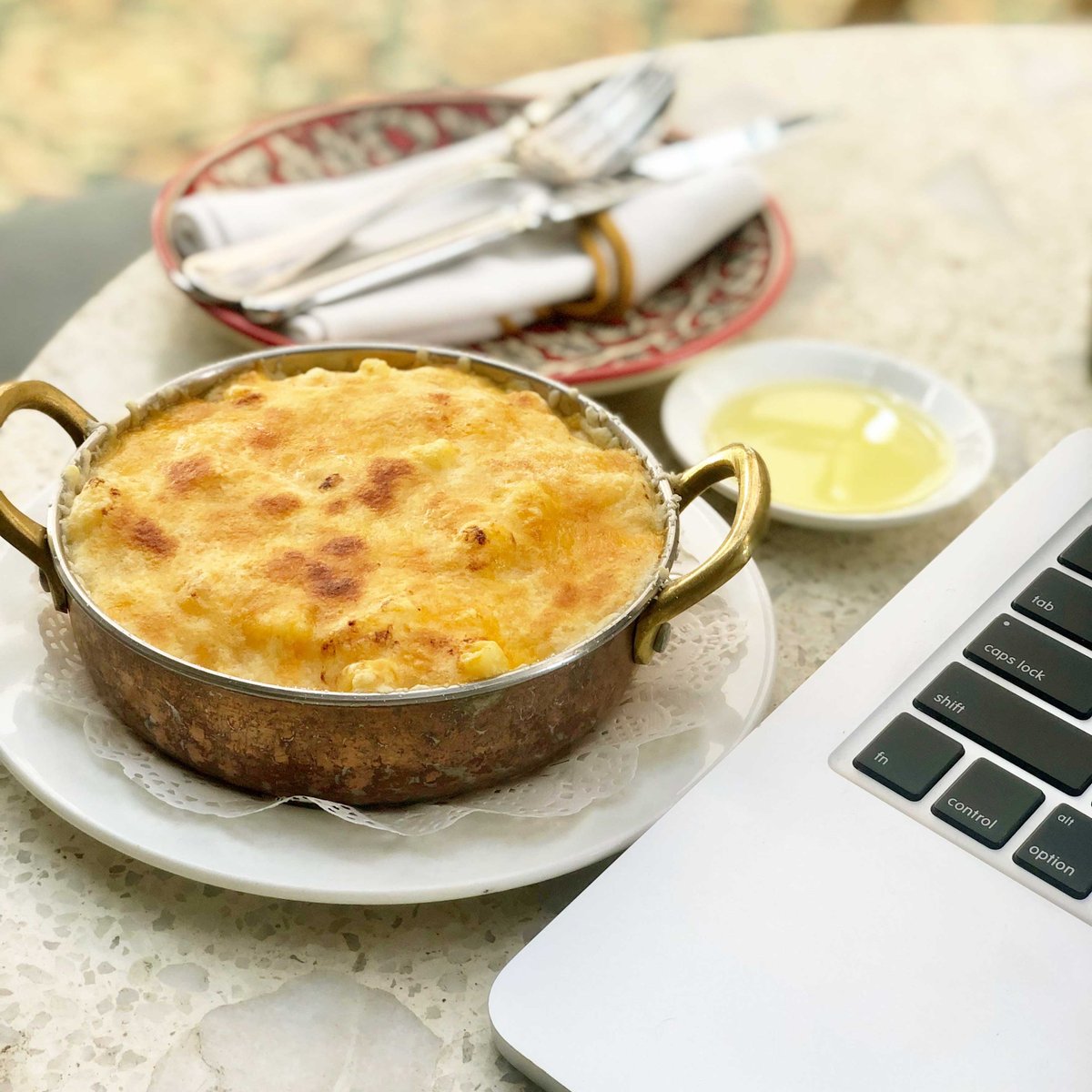 It's Impastable to ignore mac and cheese! Happy #macandcheeseday

#foodhaul #macandcheese#mood #mealidea #15minutemeals 
#quickmeals#cheesy #healthateverysize #biteintothis #foodiloveyou #knowyourfood ##atl #atlanta #bonappetit #foodstagram #weloveatl