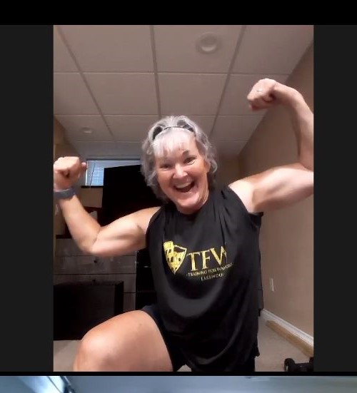 DenverTFW's tweet photo. We have to give a shoutout to our very own Coach Marie! She saw great results from our 6-Week Shred, which ended just before lockdown, and since then, she's continued to get stronger and leaner by visiting dojo's around the world via Zoom, five days a week. #TransformationTuesday https://t.co/qtYGdCZgoP