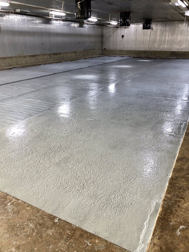 VepIrwin's tweet photo. A hog barn renovation that seen the investment of #porefree surface and #hygiene. 5000ft2 of #easy clean surface. #abhogs #abpork #passionforfarming https://t.co/0g8mEyoMNL