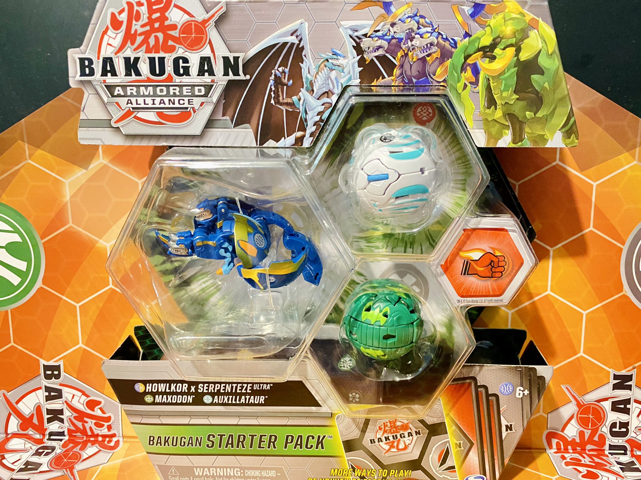 Bakugan: Starter Pack: Aquos Howlkor Ultra