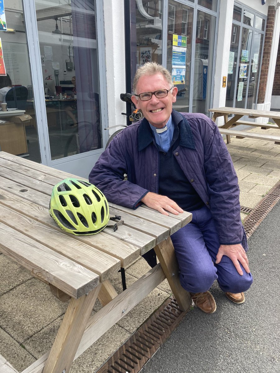 stephenbarker's tweet photo. It’s a bumper #BackInNotts today with welcome appearances by Vicar Tom Gillum of @StMarysNotts, Ben of @_dizzyink, Andy from @STENCIL_UK, and Maggie of Botanical Bricolage and Georgie of Wiff Waff at #SneintonMarket. #WelcomeBackNottingham https://t.co/HsqW7jvP6l