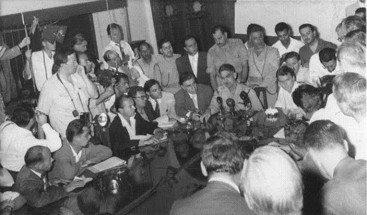 ReportsIraq's tweet photo. 14 July 1958 marks a turning point in the history of Iraq. Brigadier Abd al-Karim Qasim and Colonel Abdul Salam Arif led Free Officers overthrow the #Hashemite Monarchy in #Iraq, ending Hashemite Federation of Iraq and #Jordan. https://t.co/ZKBpz5lott