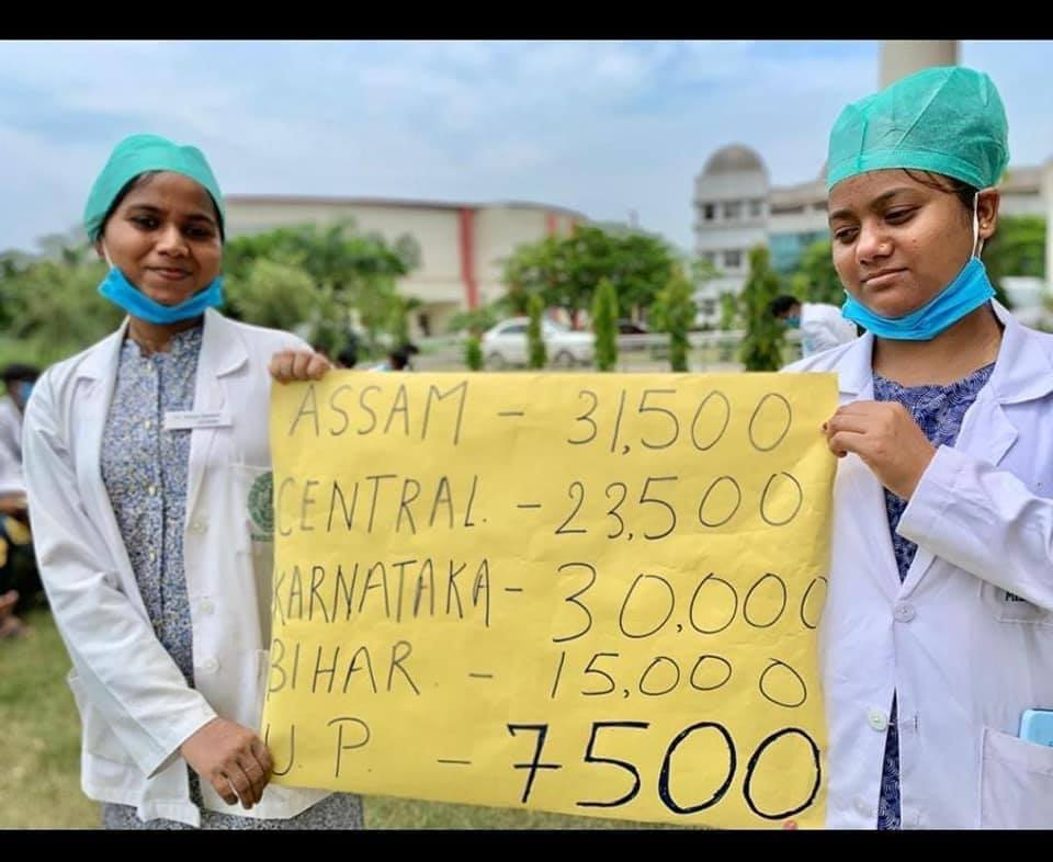drasmalhi's tweet photo. #Justice @myogioffice #WeDemandstipendincrement
#Interns of #MRAMC Ambedkar Nagar UP are also giving their 100% in war a/g #Covid_19.
They are #not going home &amp; working 12-14 hrs in hosp's.
But they are getting #less stipend that's why we raised our voice. #One_Nation_One_Stipend https://t.co/4uRUpJkS0a