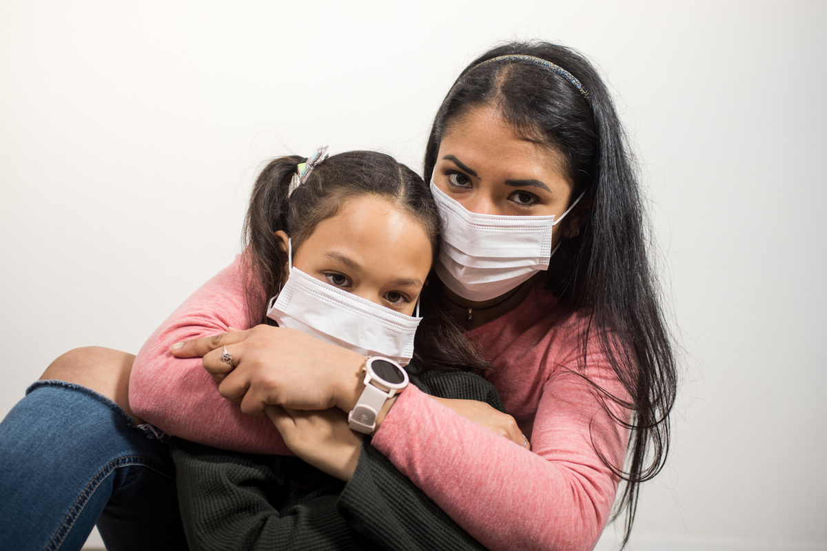 epocrates's tweet photo. Since the onset of coronavirus disease (COVID-19) pandemic, children have been less affected than adults in terms of severity and frequency.
So just how big of a role do children play in COVID-19 transmission within families?
https://t.co/9RlbZr36HZ https://t.co/YSxkHMNBL6