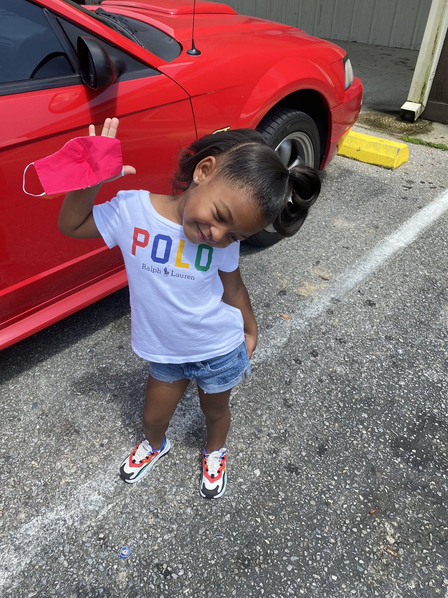 _MuffinMan7's tweet photo. Got bae hair laid... now she want ice cream for not crying the whole time lol https://t.co/DNd5trFt3X
