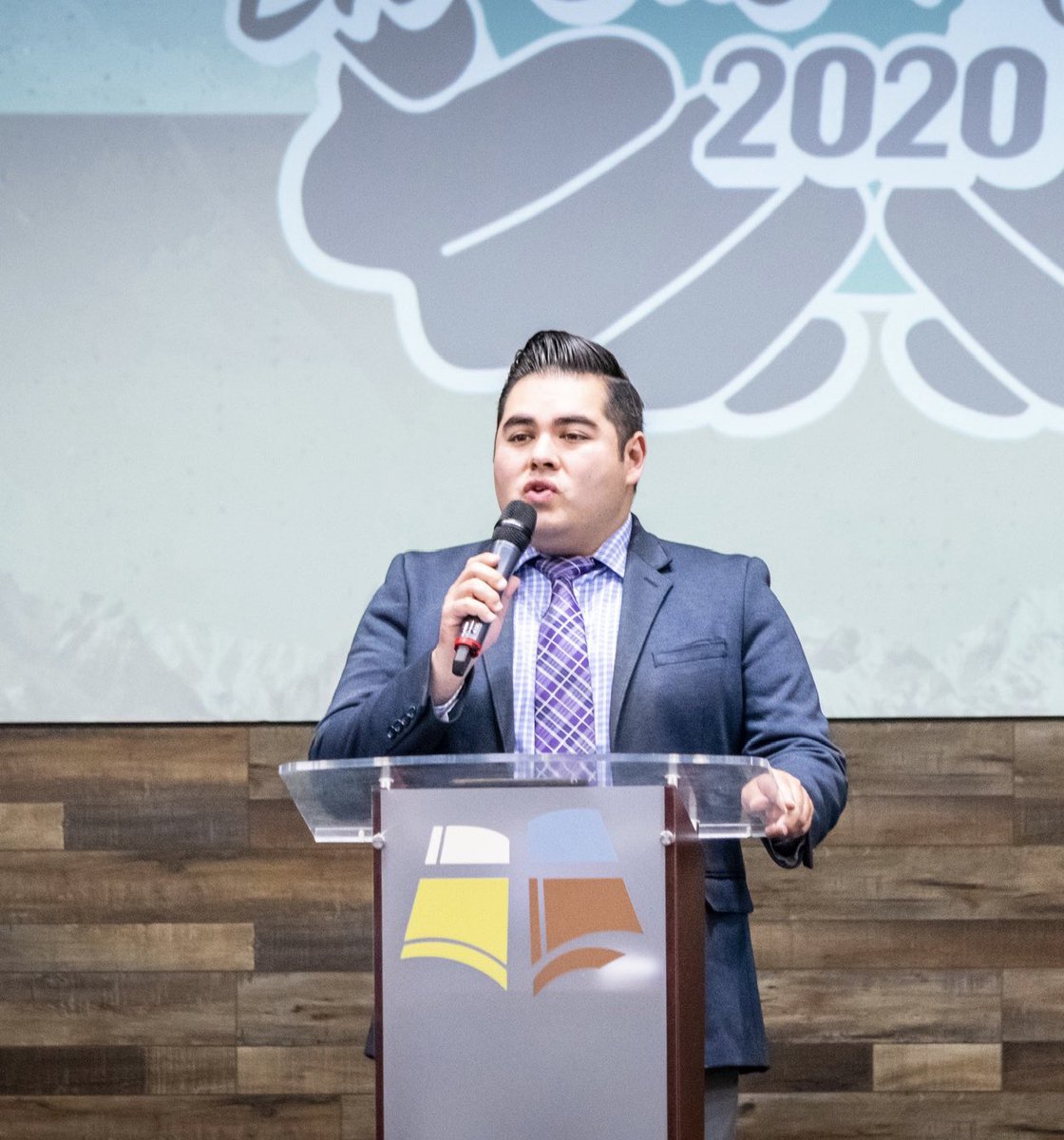 DrLuisParada's tweet photo. Por favor oremos por el hermano Moisés Fiesco, pianista de nuestra Iglesia, está en el hospital conectado al oxígeno, bastante delicado de salud.🙏🏼 https://t.co/TbBKbexyzm