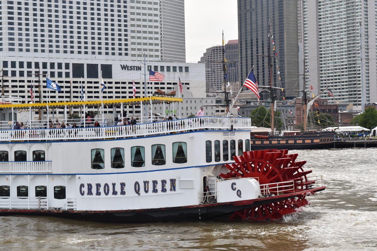 Paddlewheeler Creole Queen tweet media