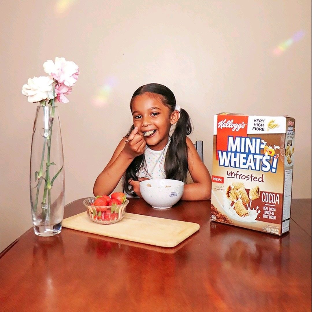 ItzzMandaa's tweet photo. Starting our mornings off right with @MiniWheats_Ca New Unfrosted Cocoa Cereal! Made with 100% whole grain wheat, real cocoa, and very high in fibre. #MiniWheatsUnfrostedCocoa #BigFoodForBigDays #gifted #giftedproduct @miniwheats_ca @Influensterca https://t.co/ZGpOImvUKy
