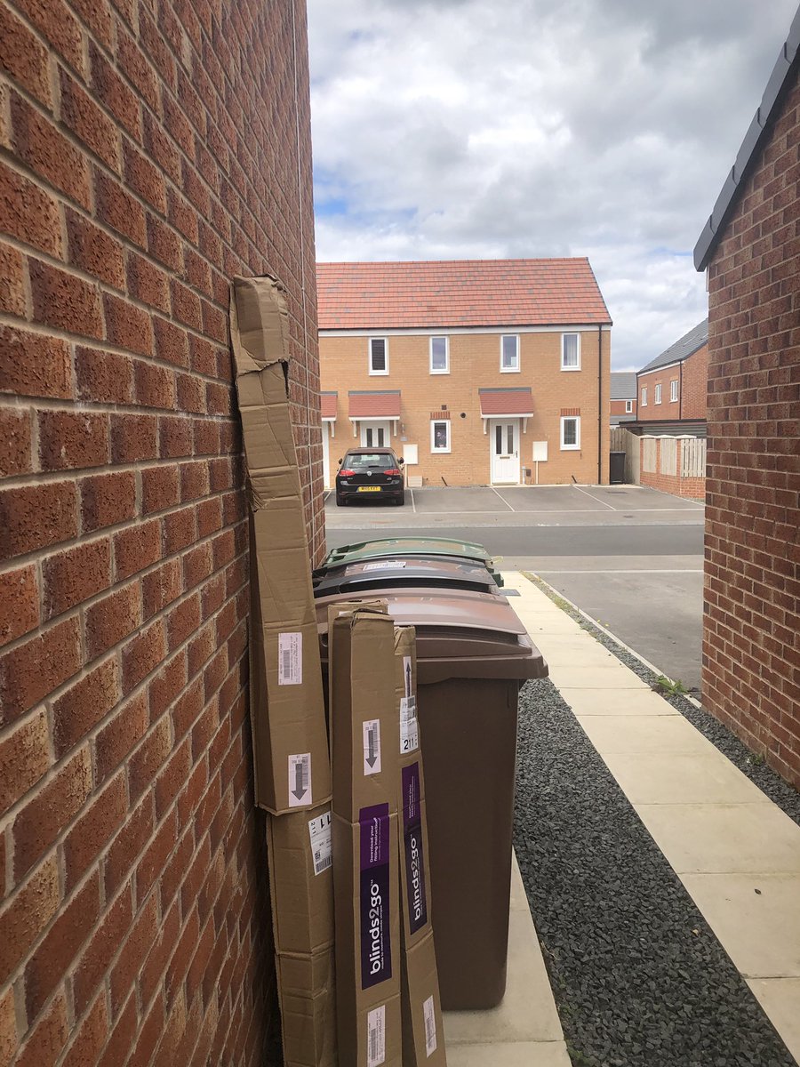 Riss25's tweet photo. @blinds2go how is this a safe place?!  Also missing a box. Spend hundreds and this is the service https://t.co/S1DGzqBRvP