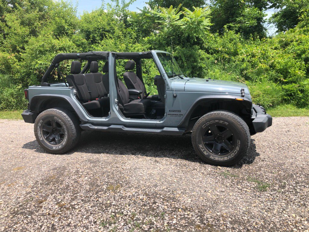 neilmo38's tweet photo. @THEJeepMafia #nakedjeep https://t.co/LKR8EhNRNr