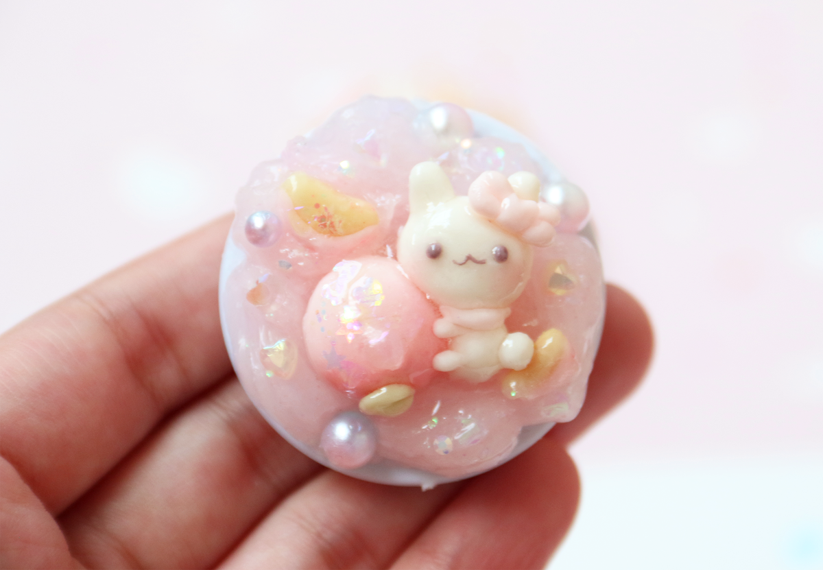 calamityusagi's tweet photo. my decoden  phone grips https://t.co/OUd9v1KWP2