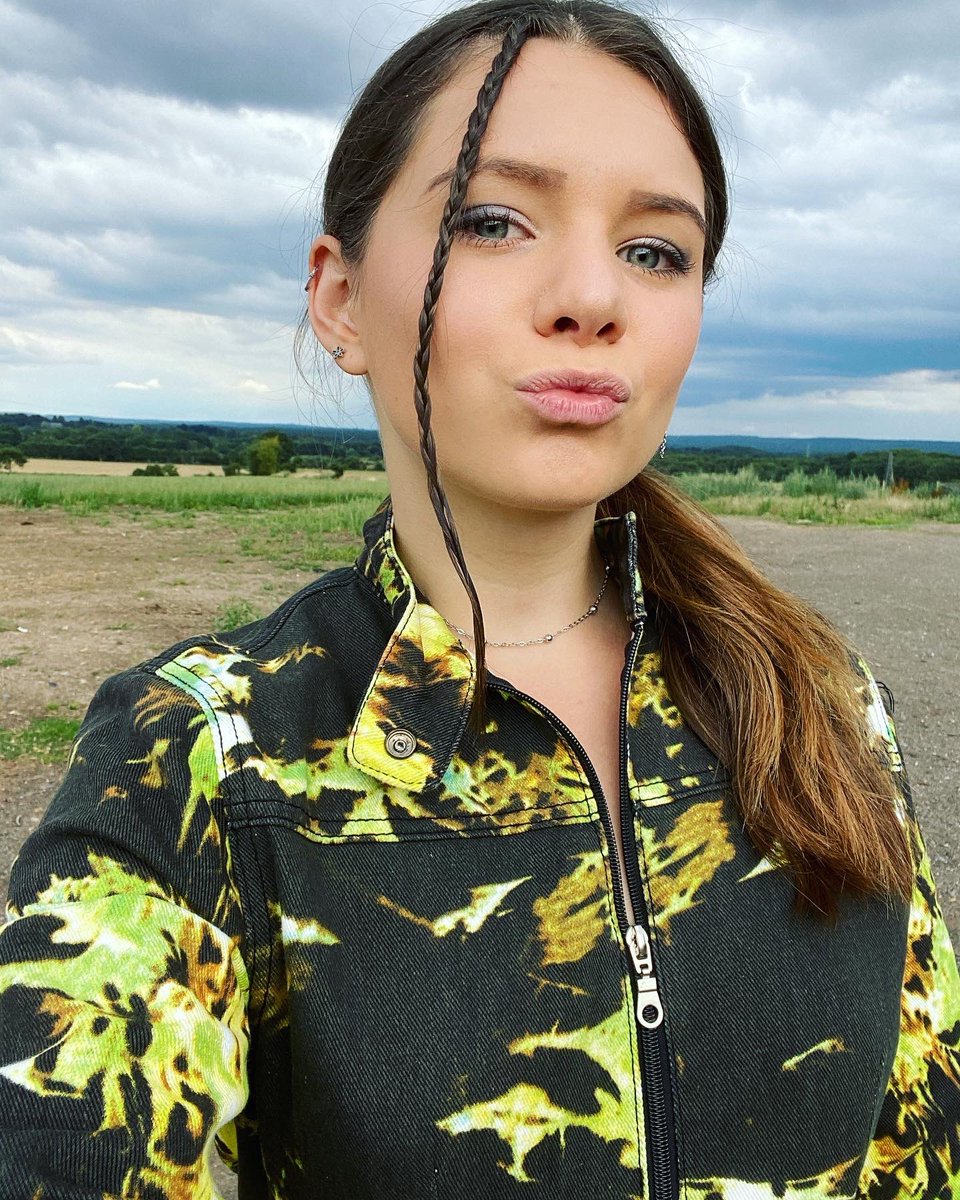 baileylanesoff's tweet photo. Shooting a lil something for a lil something else🧩🧩🧩🧩🧩🧩 https://t.co/enzfkqSexh