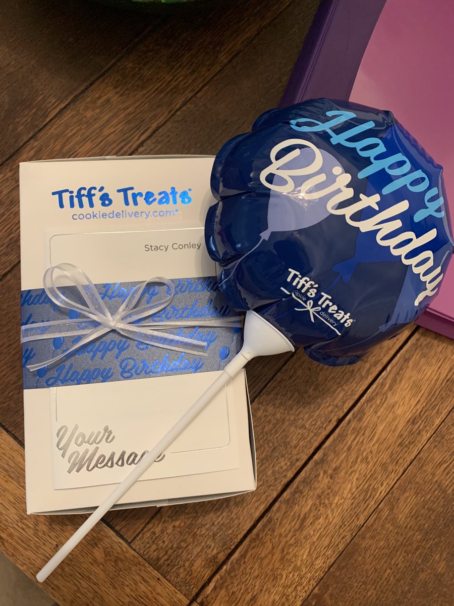 Conley16Stacy's tweet photo. What a sweet surprise, my favorite cookies, from my wonderful AP partner and friend! Thank you, thank you, thank you! #BlessedBirthday https://t.co/LayBd7YvFt