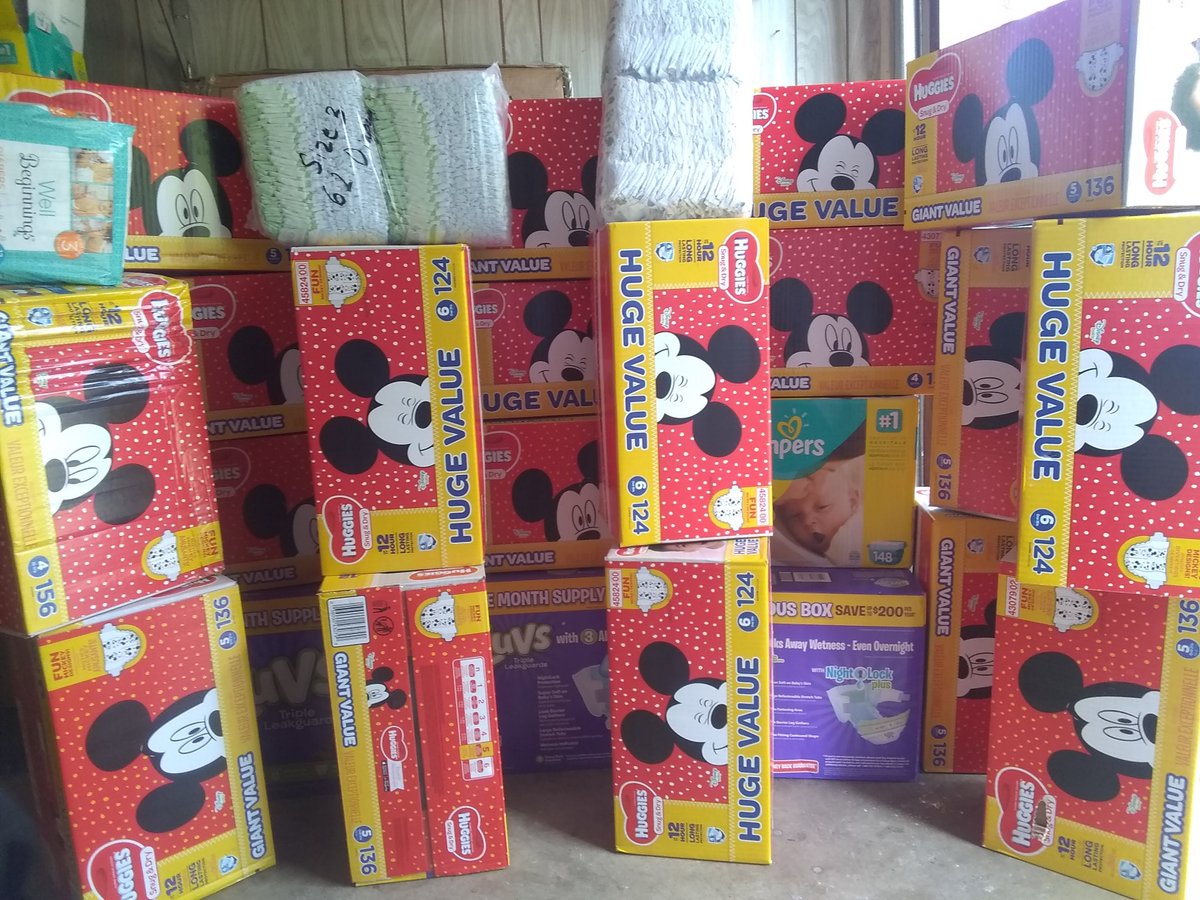 MomsOffering's tweet photo. We just received our July + August diapers from the Lehigh Valley Diaper Bank (https://t.co/DupnwQeU6G): it's twice as many diapers as our May shipment due to an increase in needy families! We wouldn't be able to provide diapers without their organization! Thank you! @lv_solve https://t.co/WoXpGyBB9G
