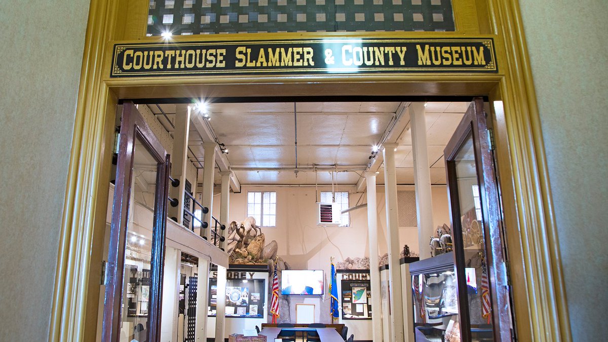 VirginiaCity's tweet photo. Journey through the Courthouse Slammer and County Museum. See what the ceils looked like and learn more about the history of the county through the people that made it happen. Open weekdays at the Storey County Courthouse. #HistoryRunsDeep https://t.co/KAbOeCINRg