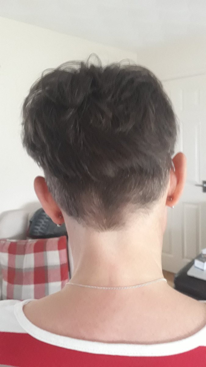 JoBerry69's tweet photo. The best 37 mins getting of the last 100 days. I just got my haircut and am sure i dropped 4lbs in weight as a result. Luv my hairdresser https://t.co/7WtmmvTaJP
