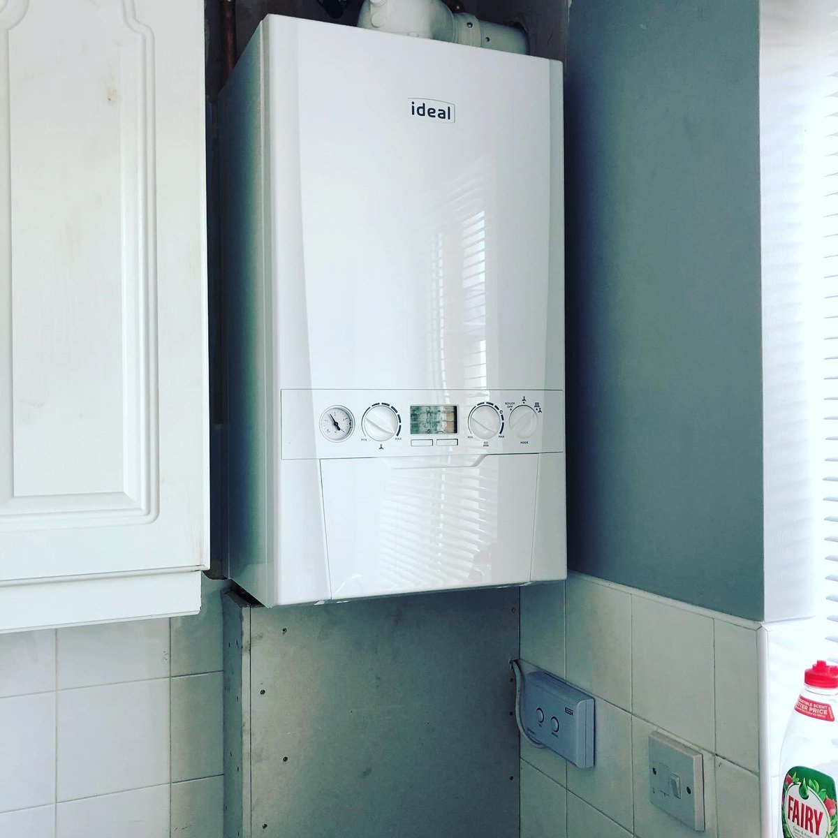 EPHMBarnsley's tweet photo. Few @IdealBoilers we’ve fitted over the last few weeks #getmorewithideal #boiler #installation #barnsley @ideal_joe1 https://t.co/bndVQiFRQq