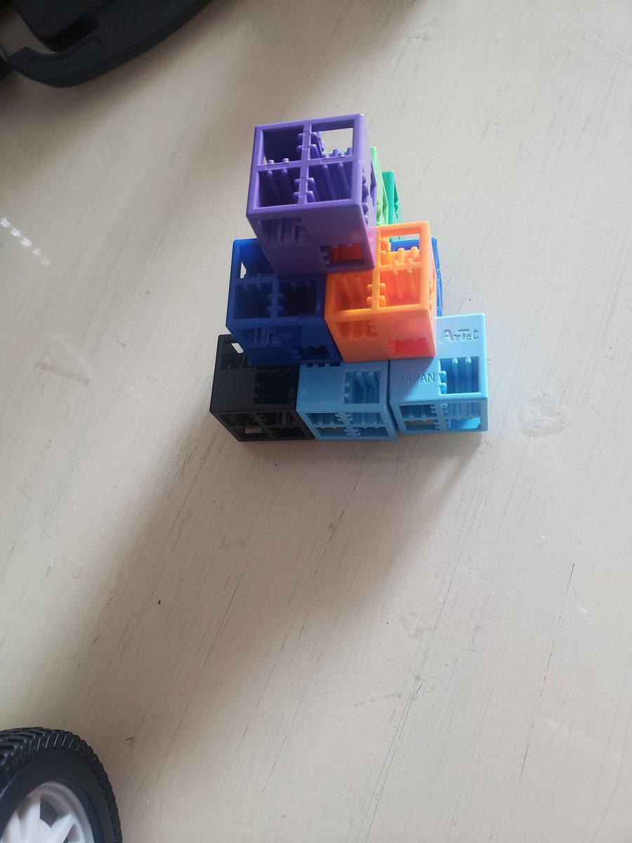 GSmesrud's tweet photo. Fun brain teasers playing blok tok making platonic solids and optical illusions! #BLOKL @MathArt4All #MTBoS #math https://t.co/nF4CWMn1fk