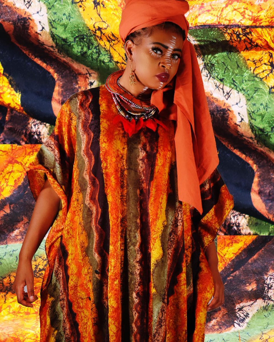 arts_newwest's tweet photo. Tajah Olson was born and raised in Malawi. She has a Fashion Design Dipoloma from Pacific Design Academy, and a Bachelor in Fine Arts from Emily Carr University.
https://t.co/SN4LSuvUBZ
https://t.co/FIoFOgxgbo
#featuretuesday #celebrateblackartists #artsnw #newwest https://t.co/7cOvlyj2sZ