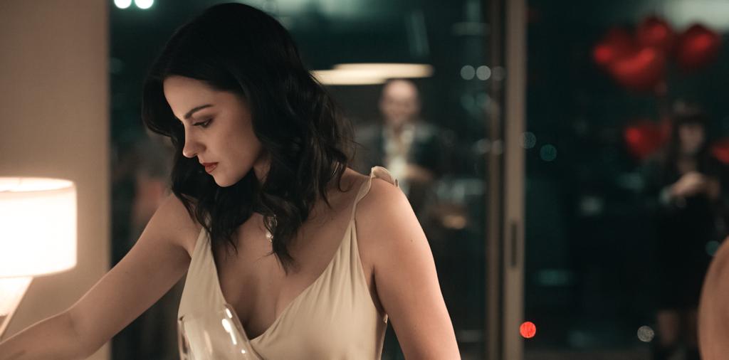 AMC_Cinefoto's tweet photo. "Oscuro Deseo" serie fotografiada por Juan Pablo Ojeda AMC  @ojedajp  y Jerónimo Rodríguez García AMC  @jero_rod estrena mañana miércoles en @NetflixLAT. Ambos DPs estarán con nosotros en el próximo IG LIVE para hablarnos más sobre este proyecto (jueves 16 de julio, 5:00pm) https://t.co/ZCHUjgIm97