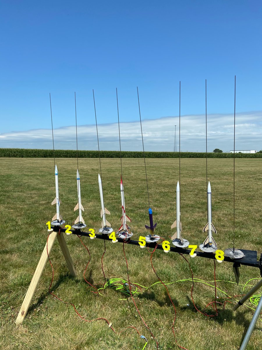 wc_rocketry's tweet photo. Great morning for rocket launches! 21 flights today. 30sec streamer, 60sec parachute, and a 2stage flight. https://t.co/88KOqUOv78