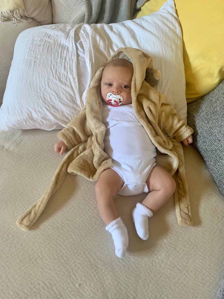 TheOnlyJMancini's tweet photo. He his daddy son!

44 days young  👑 
Maddox John Mancini. https://t.co/p2inJXx5FW