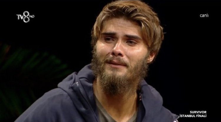 Nasıl güzel bir ailesiniz siz. Kuş konsun yollarınıza. 🙏🏻💙 #Barismuratyağcı #bmycf #survivor2020