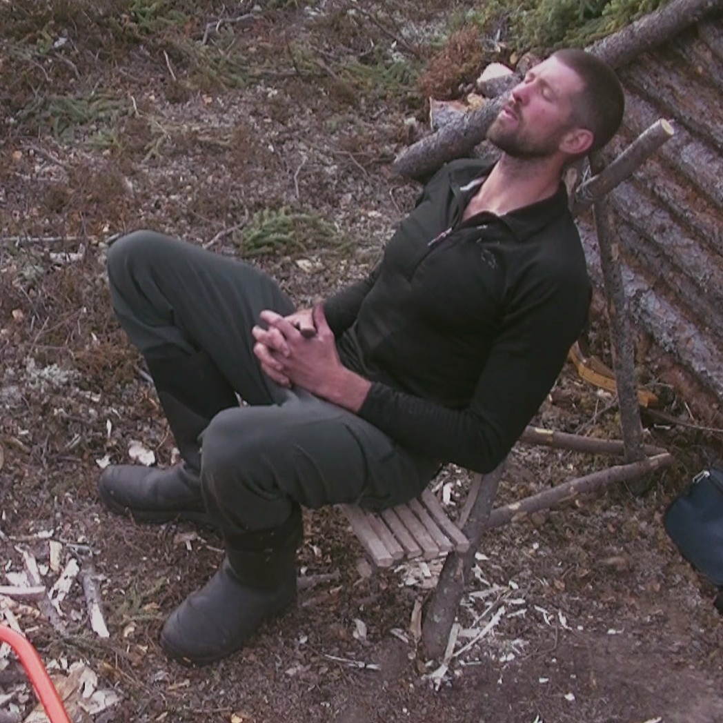 HISTORY's tweet photo. @italiaricci @RobbieAmell We could ask Joel to donate his napping chair if it would help you get some shut-eye before Thursday’s episode. https://t.co/WULsL4HwIZ