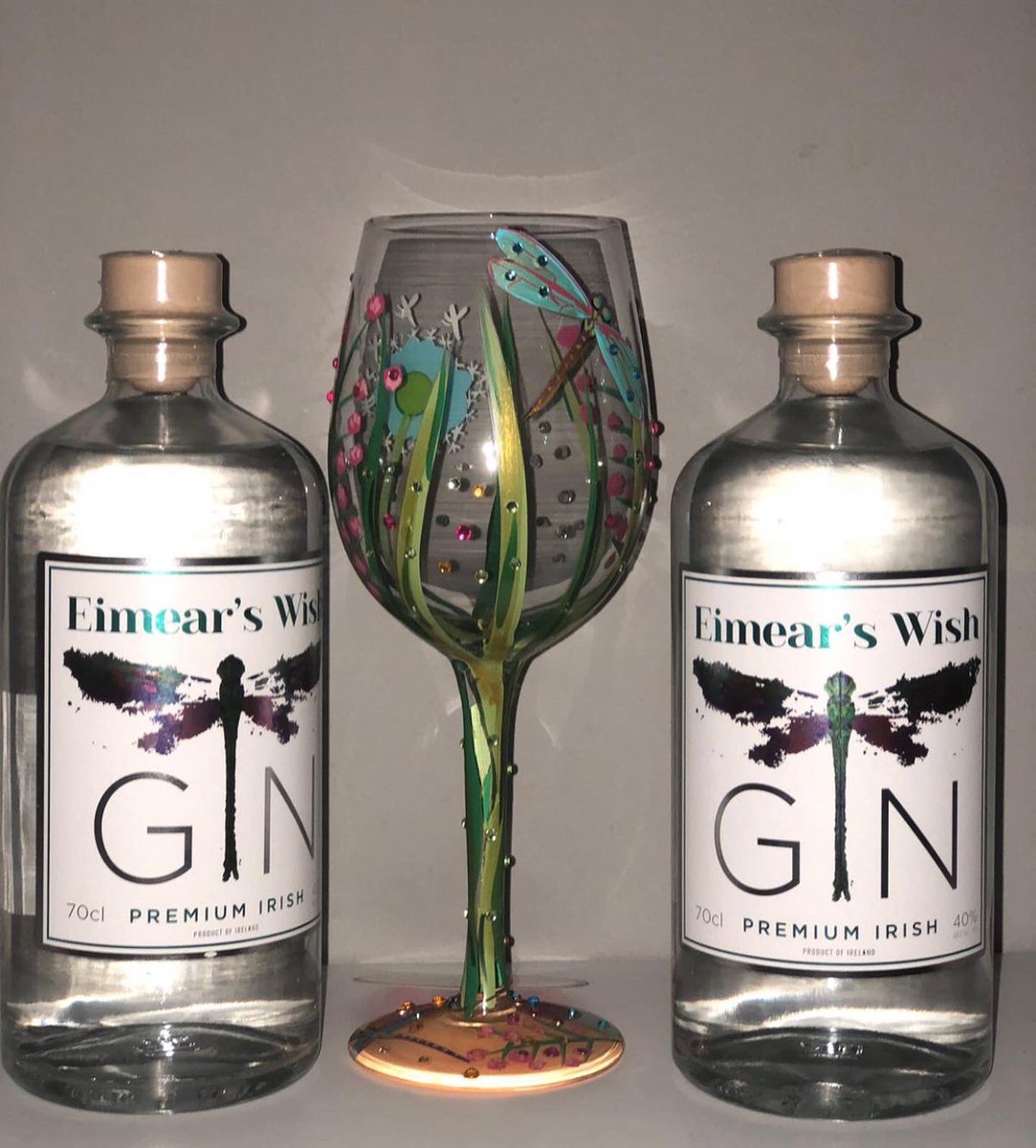 seainin21's tweet photo. Eimear’s Wish Gin  August 2020 ✨💖 Help to fulfil Eimear’s wish to promote Stem Cell, Organ, Blood donation.
Echlinville distillery are producing this special edition Gin, in memory of Eimear, costs £30, All money raised going to @AnthonyNolan  @actioncancer @CancerFundChild https://t.co/yFa1xKCMvr