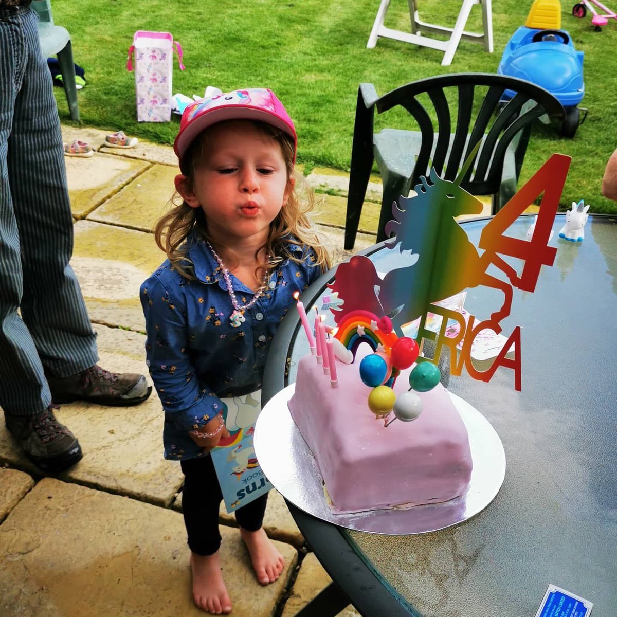 Gemmastones2's tweet photo. Erica has had a fab 4th birthday a little starange with no big party or lots of freinds round her. she loves her bubbles from @WonderfulWrens @GilberdykeRocks Erica cant wait to see everyone in her new class in september and Miss Thompson https://t.co/vyXazvkXcZ