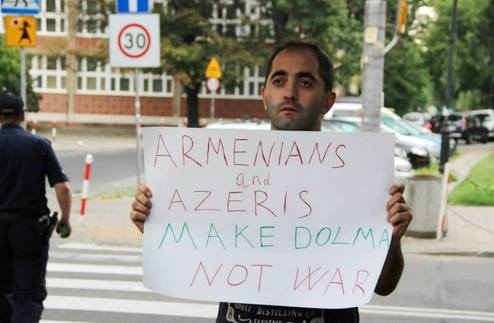 YayDianaV's tweet photo. If at the end of a war story you feel uplifted or if you feel that some small bit of rectitude has been salvaged from the larger waste, then you have been made the victim of a very old &amp; terrible lie. There is no virtue in war, as there is no virtue in violence
#NoToWar #Karabakh https://t.co/DXIoQc6yhA