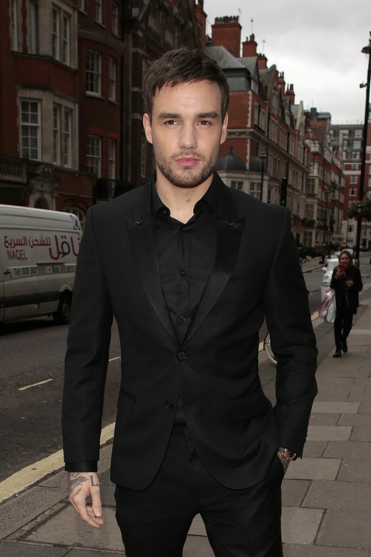 ftdtsour's tweet image. que pasa mi rey? todo el mundo te reduce a una banda? #StreamLiam