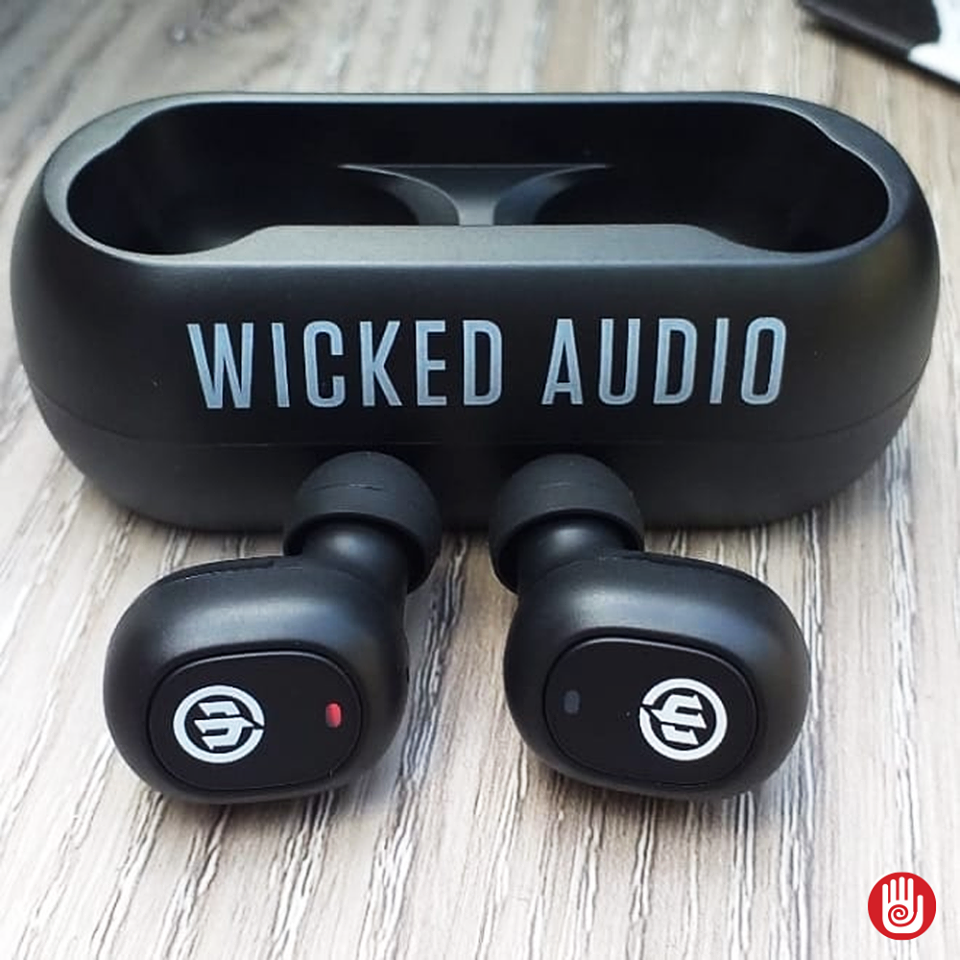 TechstopStore's tweet photo. Con tu pc o con tu celular, en tu cama o al ejercitar, #WickedGnar es la experiencia que no puedes dejar pasar. Cero cables, toda la música. Haz tu pedido YA! 🚛

✅Pago en Efectivo
✅Pago con tarjeta https://t.co/PxzQWn367v